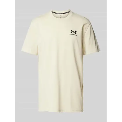 Zdjęcie T-shirt z wyhaftowanym logo