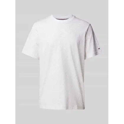 Zdjęcie T-shirt z wyhaftowanym logo