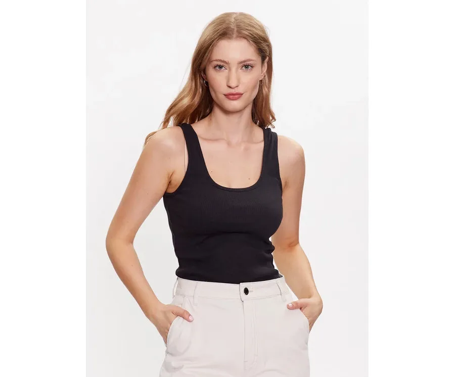 obrazek 1 Levi's® Top Essential A5906-0000 Czarny Regular Fit