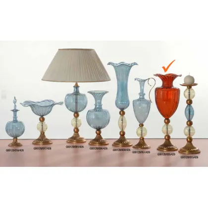 Zdjęcie Prestiżowy czerwony szklany wazon do salonu