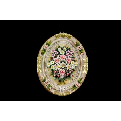 Picture Prestigious oval porcelain wall cornice