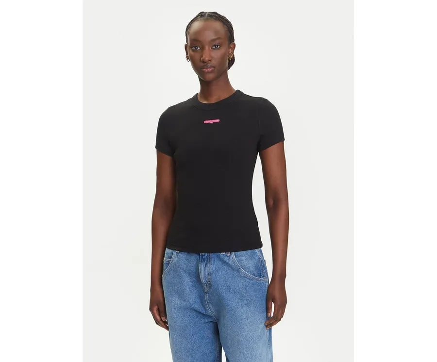 obrazek 1 Tommy Jeans T-Shirt Script Label DW0DW21402 Czarny Slim Fit