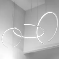 Zdjęcie Unikalna lampa wisząca, żyrandol z kolekcji Olympic