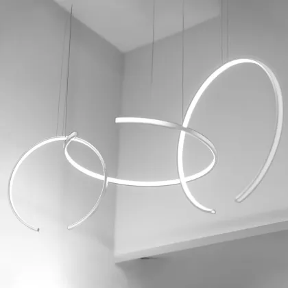 Zdjęcie Unikalna lampa wisząca, żyrandol z kolekcji Olympic