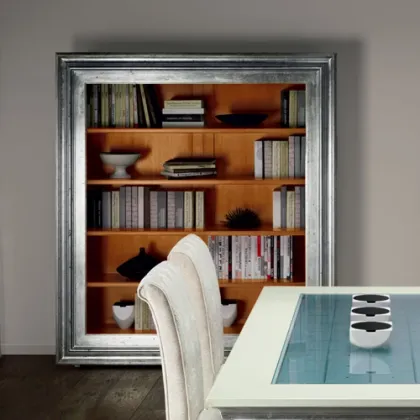 Zdjęcie Designerski regał ze srebrną ramą