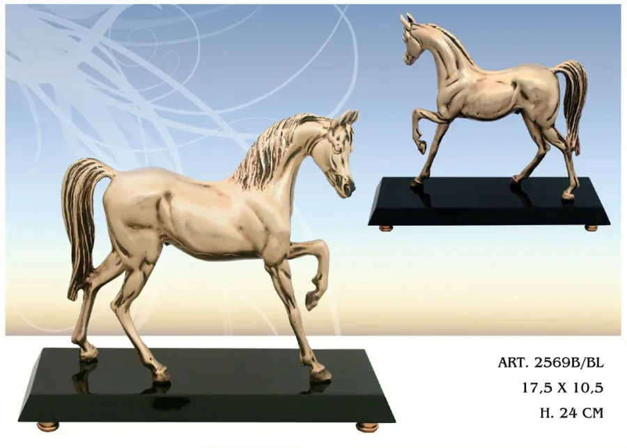 obrazek 1 Stylowa figura włoskiego producenta