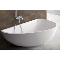 Zdjęcie Włoska owalna wanna przeznaczona do montażu przy ścianie