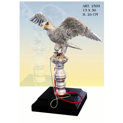 Zdjęcie Figura wznoszącego się orła