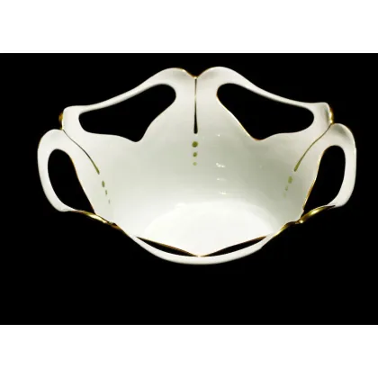 Zdjęcie Ozdobna misa z porcelany z włoskiej manufaktury