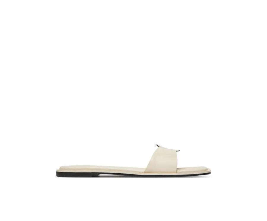 obrazek 1 Calvin Klein Klapki Flat Slide W/Ck Hw Big - Lth HW0HW02482 Écru