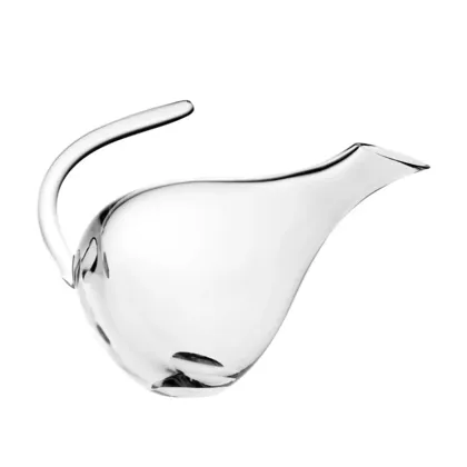 Zdjęcie Karafka z uchwytem Spirit zaprojektowana z naciskiem na ergonomię będąca idealnym połączeniem formy i funkcjonalności – Vista Alegre