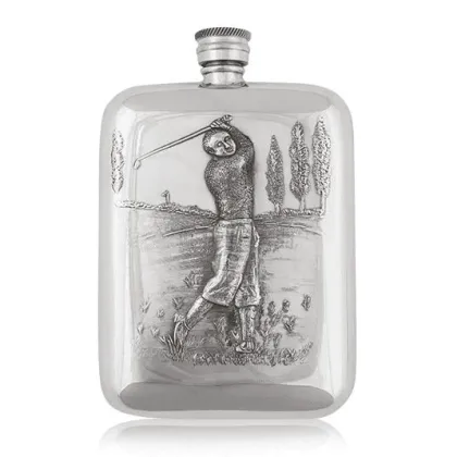 Zdjęcie Prezent dla golfisty – stylowa piersiówka z przedstawieniem gracza w golfa