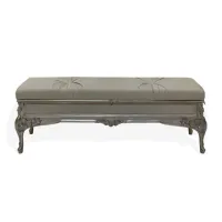 Picture A tasteful Italian bench for the bedroom