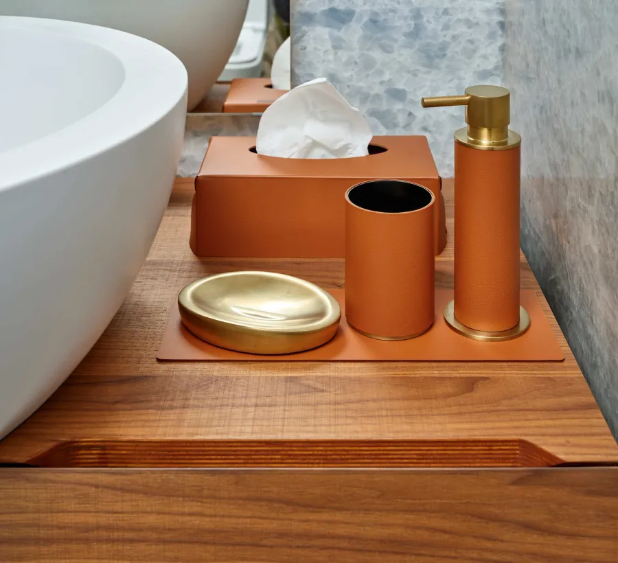 obrazek 2 Wyjątkowe pudełko na chusteczki 23x12xH7,5 cm ze skóry w kolorze koniaku