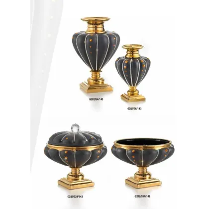 Zdjęcie Ceramiczny wazon z Włoch o wybrzuszonej sylwetce