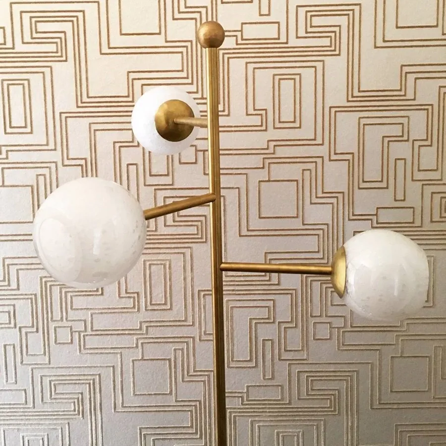 obrazek 5 Unikatowa elegancka lampa ORBIT z białymi kloszami