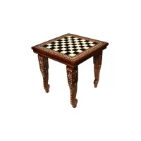 Zdjęcie Charakterystyczny stół do królewskiej gry dla miłośników szachów - The Chess Empire