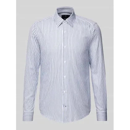 Zdjęcie Koszula biznesowa o kroju slim fit z kołnierzykiem typu kent model ‘Pierce’
