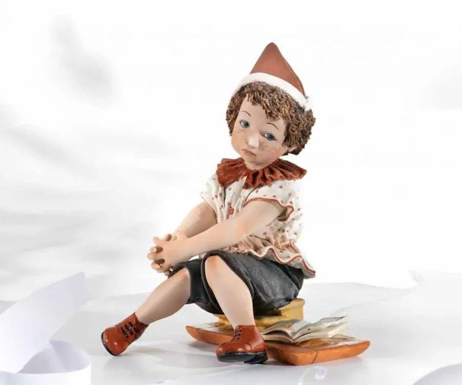 obrazek 1 Elegancka figurka Pinokia malowana ręcznie - Sibania