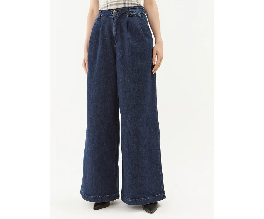 obrazek 1 Rinascimento Jeansy CFC0115466003 Granatowy Relaxed Fit