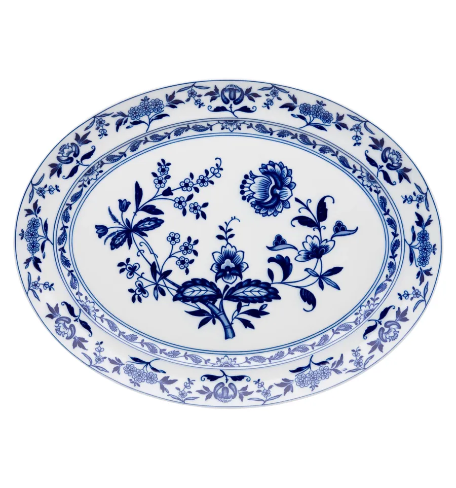 obrazek 1 Klasyczny średni owalny talerz Margão z roślinnym wzorem inspirowanym klasyczną porcelaną - Vista Alegre