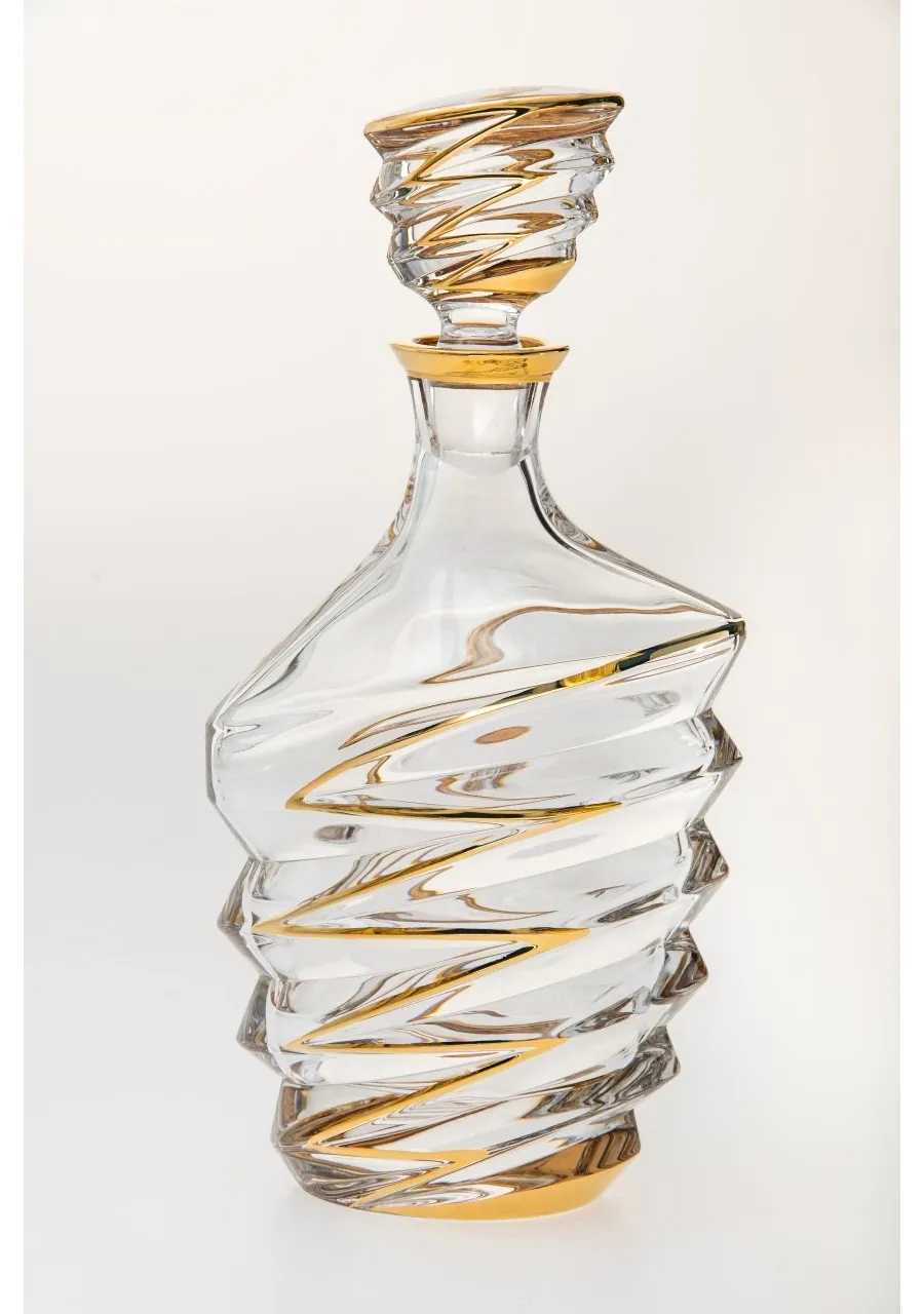 obrazek 1 Wyjątkowy upominek ze szkła kryształowego - karafka Dynamic 800 ml