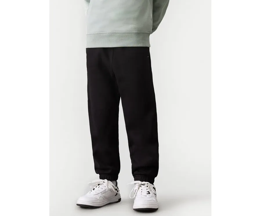obrazek 1 Calvin Klein Jeans Spodnie dresowe IB0IB02327 Czarny Regular Fit
