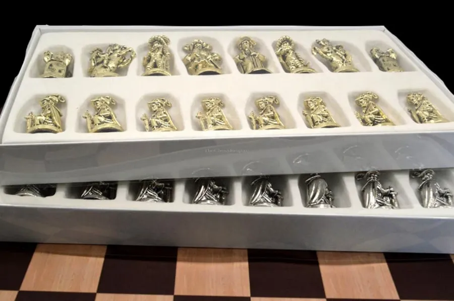 obrazek 5 Stylowe pionki szachowe The Rococo wykonane ze stopu cynku - The Chess Empire