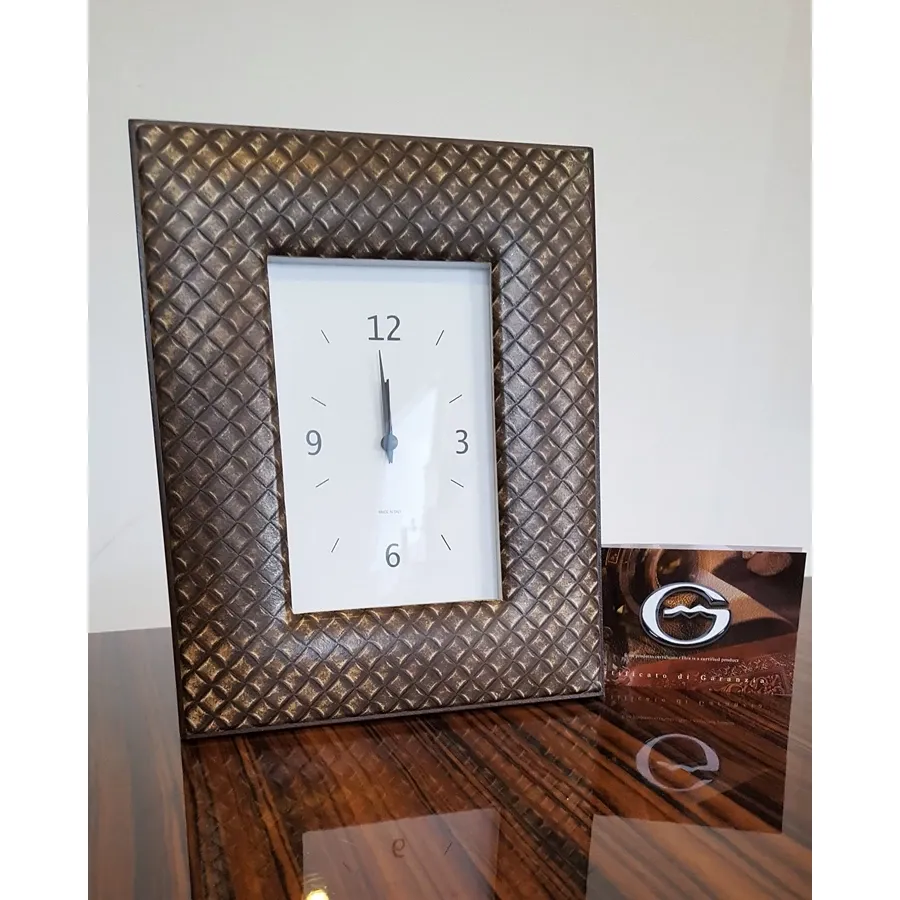 picture 1 Exclusive wooden watch to the salon by Giemme brand