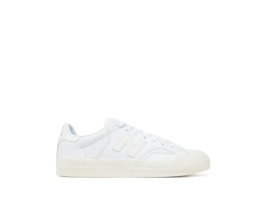 obrazek 1 New Balance Trampki BB100LGY Biały