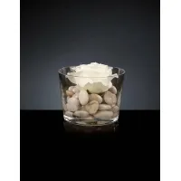 Picture An elegant small composition with a rose in a vase