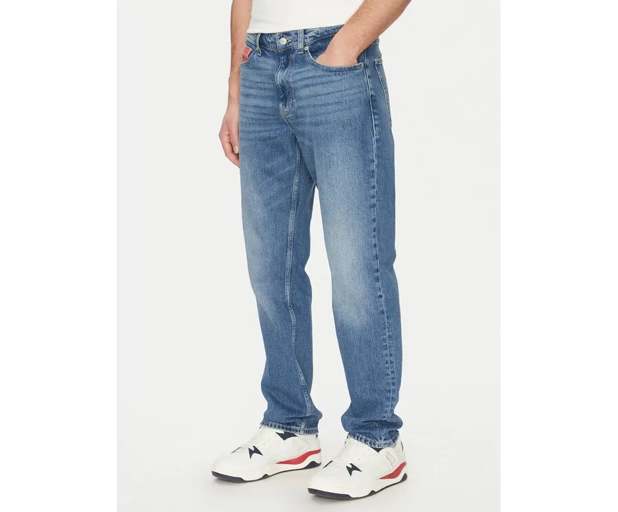 obrazek 1 Tommy Jeans Jeansy Ryan DM0DM21858 Niebieski Slim Fit