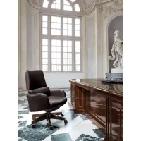 Picture A stylish leather armchair with a low backrest from the luxurious office collection - Mascheroni