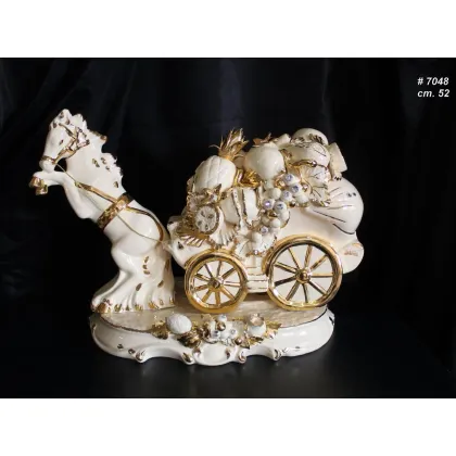 Zdjęcie Ceramiczna kareta z koniem do oryginalnych wnętrz