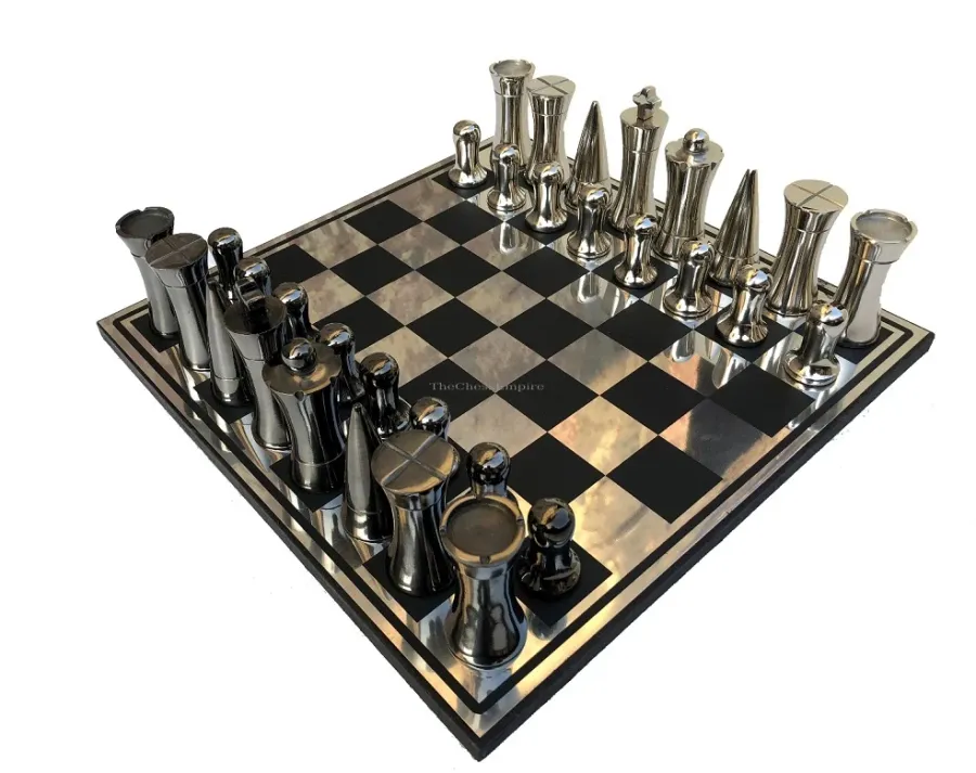 obrazek 1 Ponadczasowy zestaw aluminiowy do gry w szachy - The Chess Empire