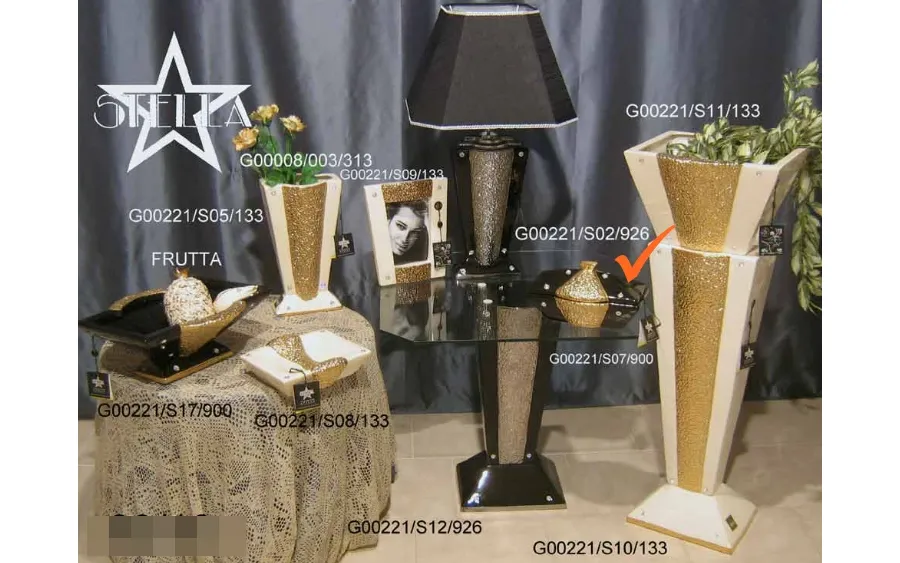 obrazek 1 Czarne ceramiczne złote pudełko z kamieniami Swarovskiego