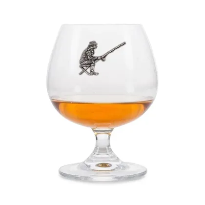 Zdjęcie Wyjątkowy prezent dla wędkarza – kryształowy kieliszek do brandy