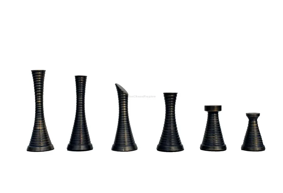 obrazek 5 Współczesne mosiężne szachy idealne na upominek - The Chess Empire