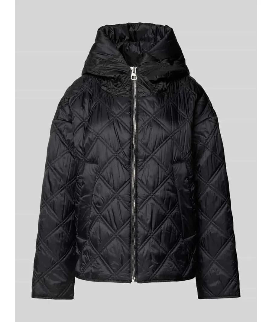 obrazek 1 Kurtka pikowana o kroju relaxed fit w stylu peleryny