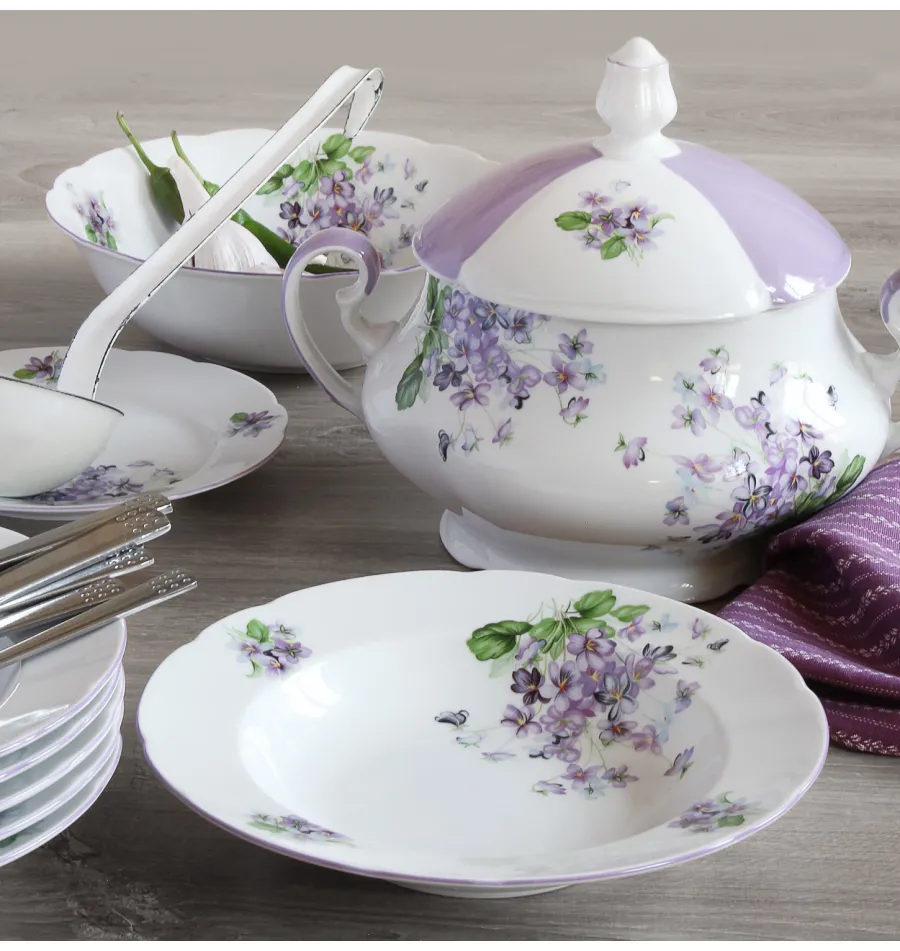 obrazek 3 Stylowy porcelanowy głęboki talerz zdobiony małymi kwiatami fiołków – Leander