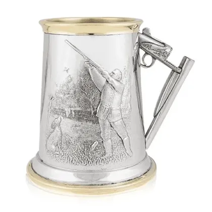 Zdjęcie Wyjątkowy kufel z przedstawieniem polowania – prezent dla myśliwego