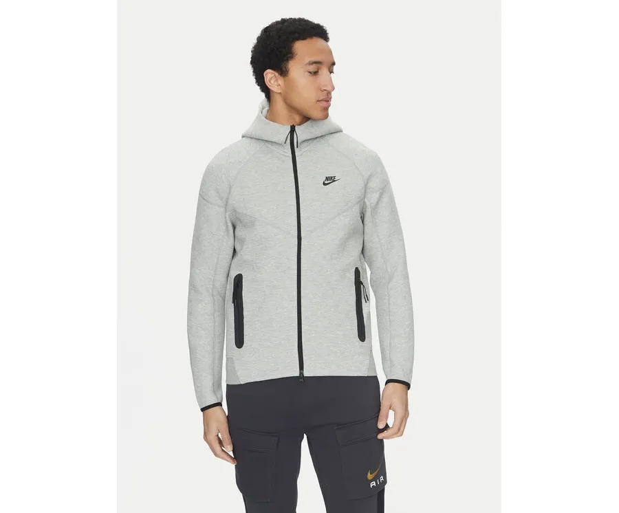obrazek 1 Nike Bluza FB7921 063 Szary Regular Fit
