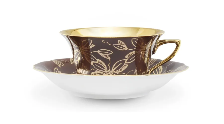 obrazek 1 Piękna porcelanowa filiżanka do herbaty Windsor ze spodkiem w kolorze brązowym zdobiona złotym motywem kwiatowym – Leander