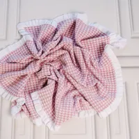 Zdjęcie Kocyk w pepitkę różowo-biały