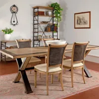Picture A beautiful extendable table from Italy