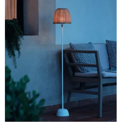 Zdjęcie Wyjątkowa lampa stojąca Atticus - produkt hiszpańskiej marki