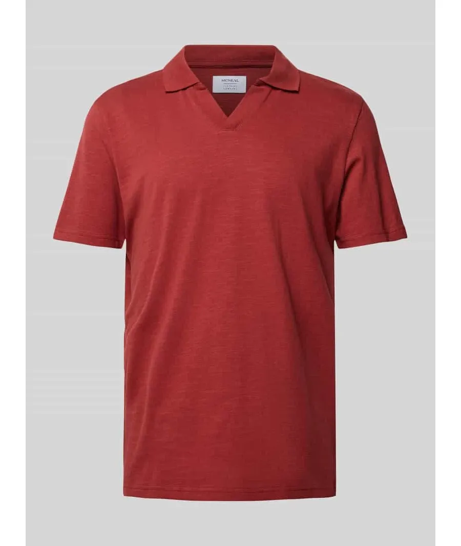 obrazek 1 Koszulka polo o kroju regular fit z dekoltem w serek