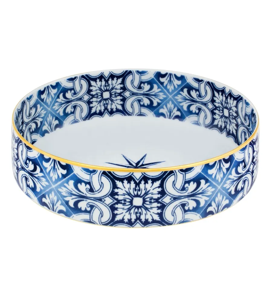 obrazek 1 Porcelanowa mała miska na sałatki Transatlântica ze złożonym roślinnym ornamentem - Vista Alegre