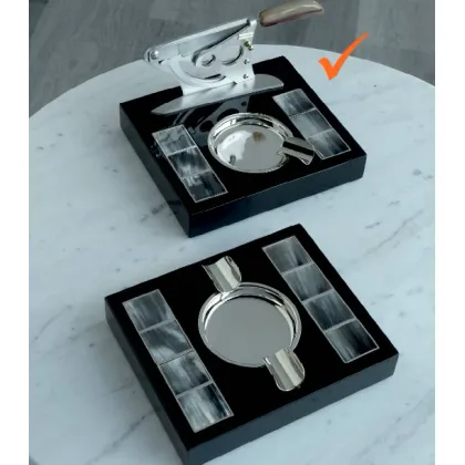 Zdjęcie Oryginalna popielniczka i obcinacz do cygara - niklowany mosiądz