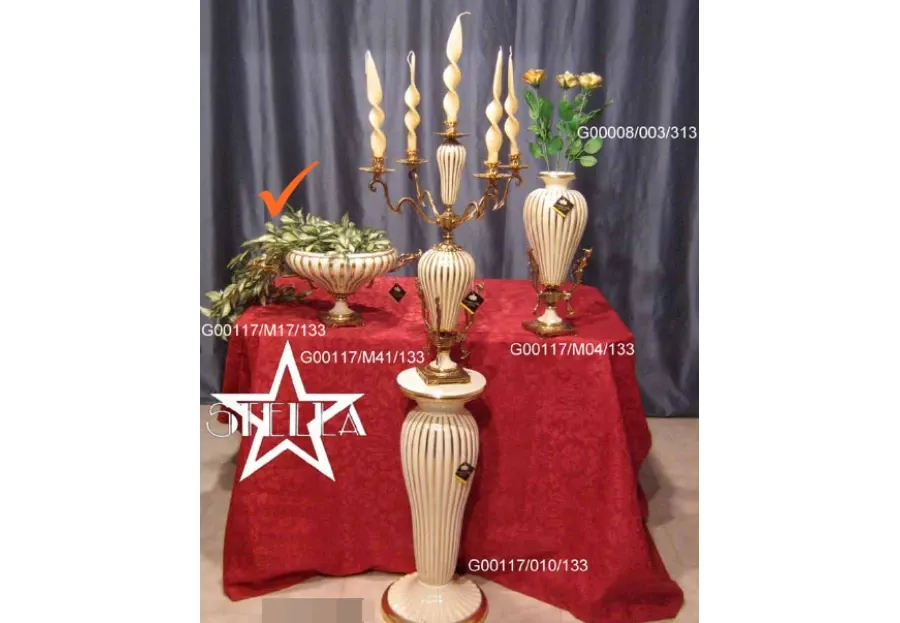 obrazek 1 Elegancka ceramiczna donica w złote paski